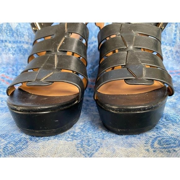 Sandals - Picture 3 of 3